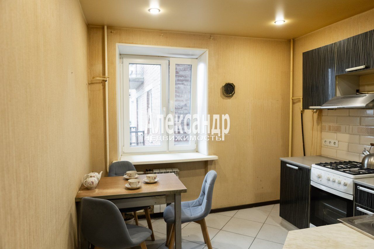 2-комнатная квартира (48м2) на продажу по адресу Санкт-Петербург, проспект Тореза, 38— фото 7 из 30