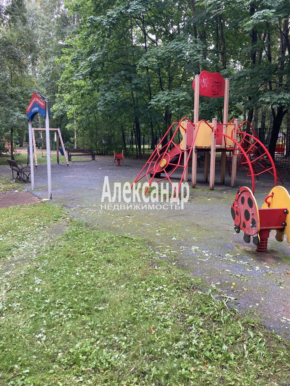 3-комнатная квартира (72м2) на продажу по адресу Санкт-Петербург, улица Сантьяго-де-Куба, 10к1— фото 13 из 16