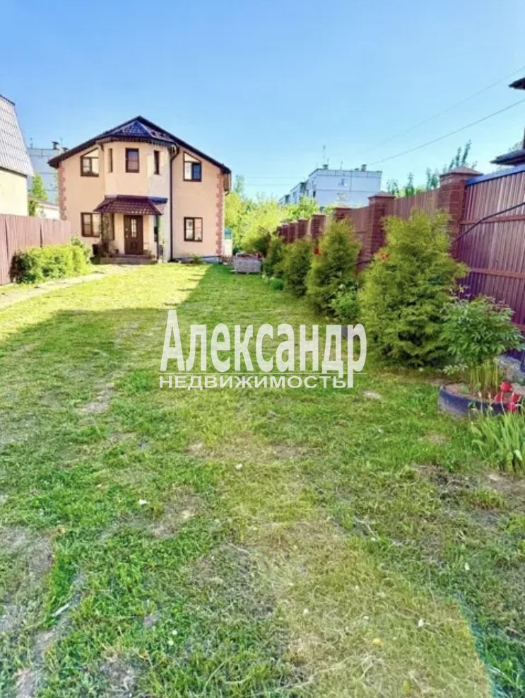 Коттедж с центральными коммуникациями.