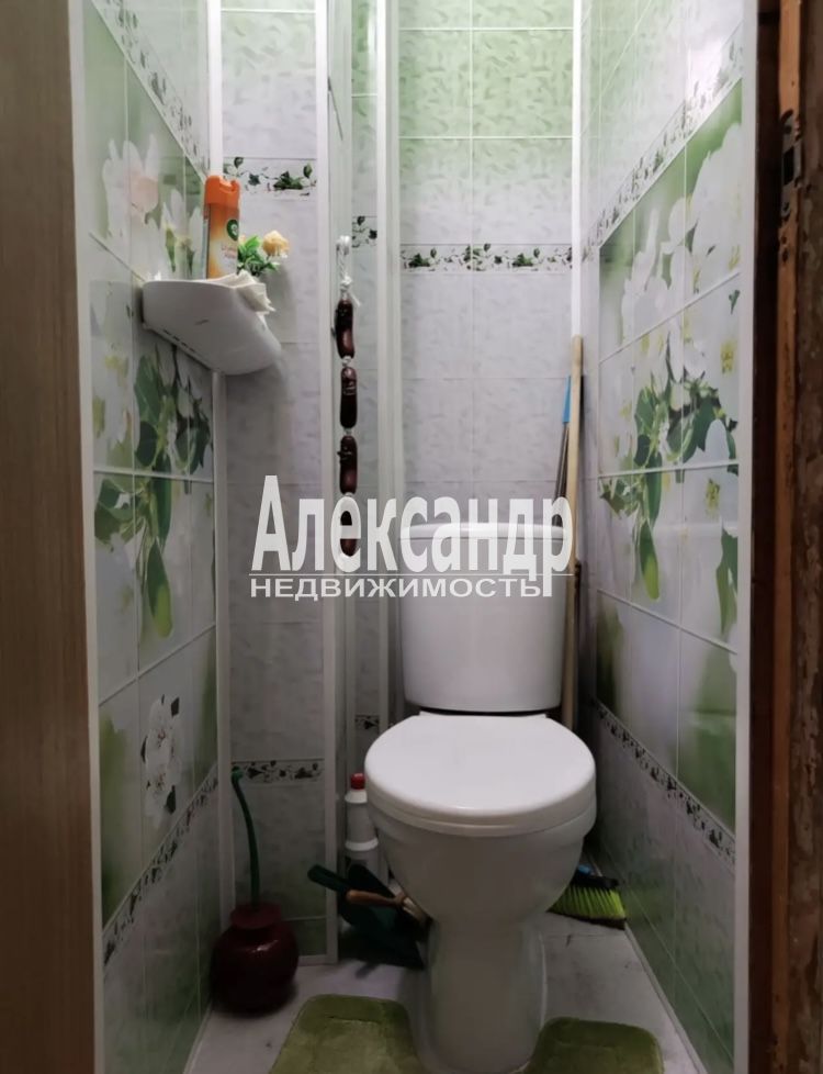 3-комнатная квартира (72м2) на продажу по адресу Санкт-Петербург, улица Сантьяго-де-Куба, 10к1— фото 13 из 24