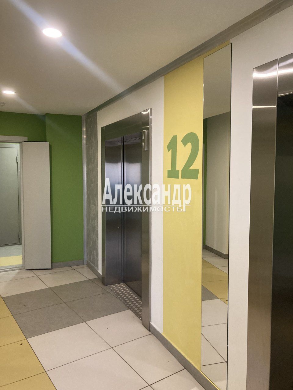 3-комнатная квартира (73м2) на продажу по адресу Санкт-Петербург, проспект Александровской Фермы, 8— фото 28 из 30