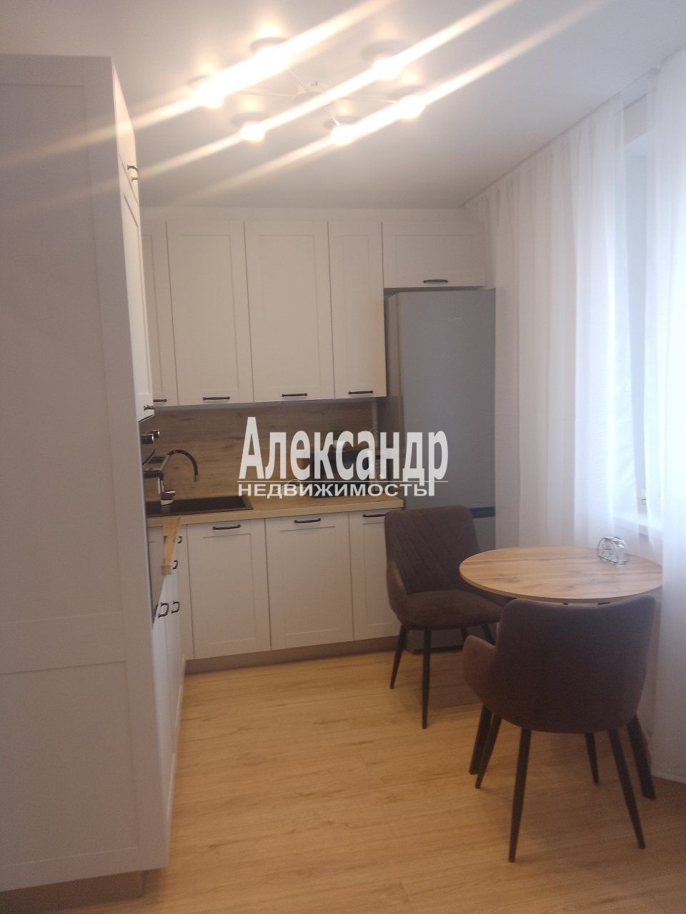 1-комнатная квартира (32м2) в аренду по адресу Ленинградская область, Всеволожский район, Мурино, проспект Авиаторов Балтики, 25— фото 17 из 35