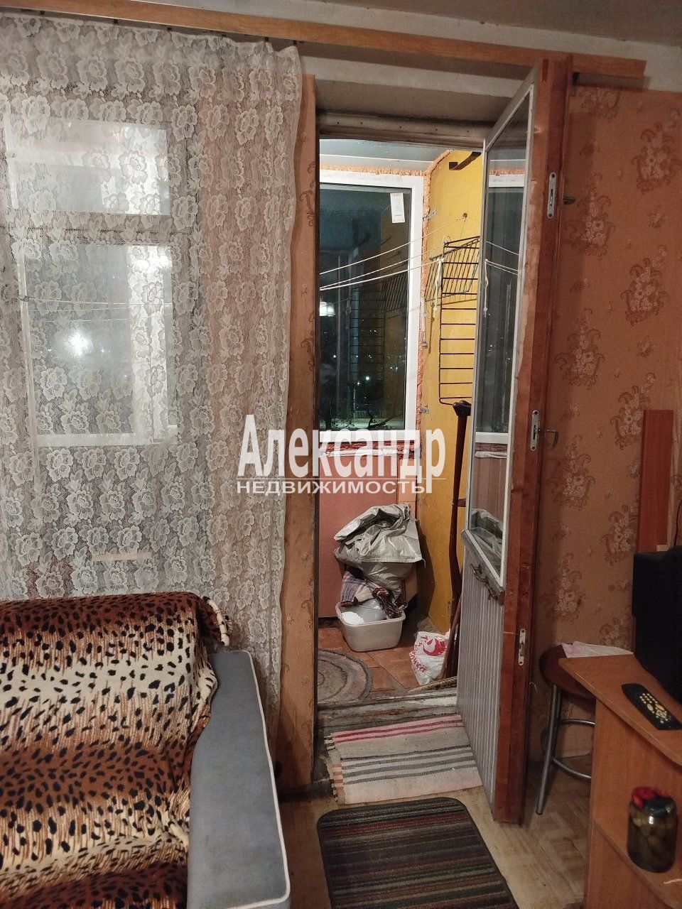 3-комнатная квартира (57м2) на продажу по адресу Санкт-Петербург, Витебский проспект, 65— фото 10 из 17