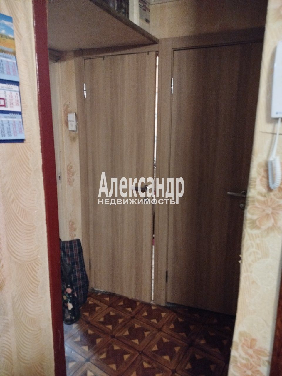 3-комнатная квартира (57м2) на продажу по адресу Санкт-Петербург, Витебский проспект, 65— фото 7 из 17
