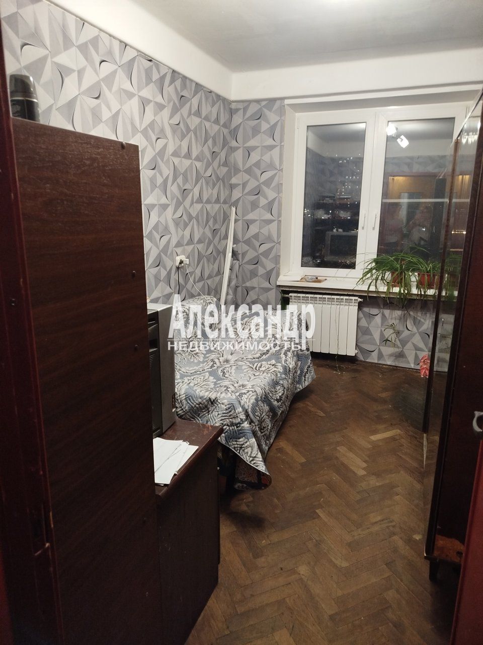 3-комнатная квартира (57м2) на продажу по адресу Санкт-Петербург, Витебский проспект, 65— фото 8 из 17