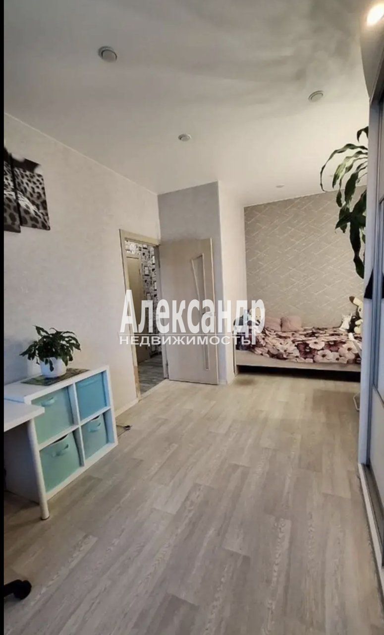 1-комнатная квартира (32м2) на продажу по адресу Санкт-Петербург, Октябрьская набережная, 44, подъезд 1— фото 9 из 16