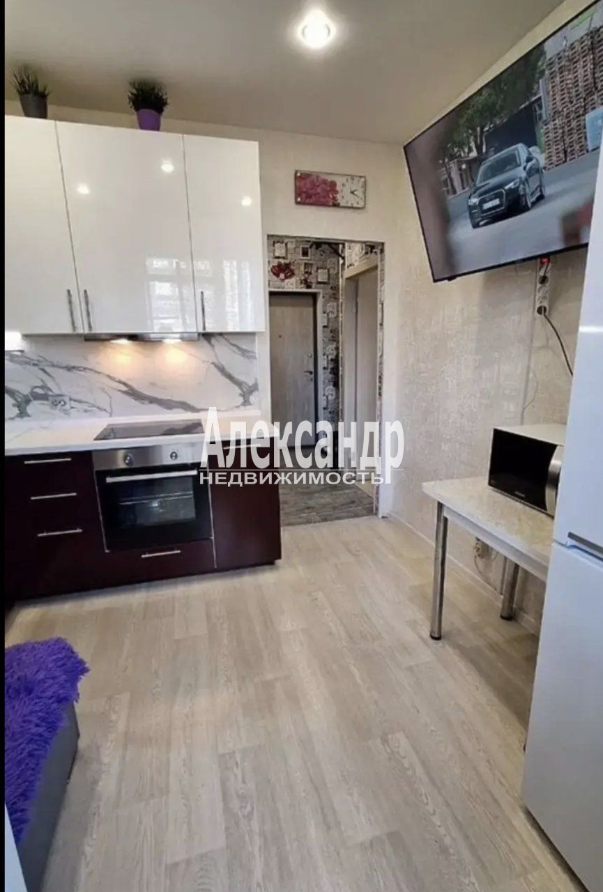 1-комнатная квартира (32м2) на продажу по адресу Санкт-Петербург, Октябрьская набережная, 44, подъезд 1— фото 12 из 16