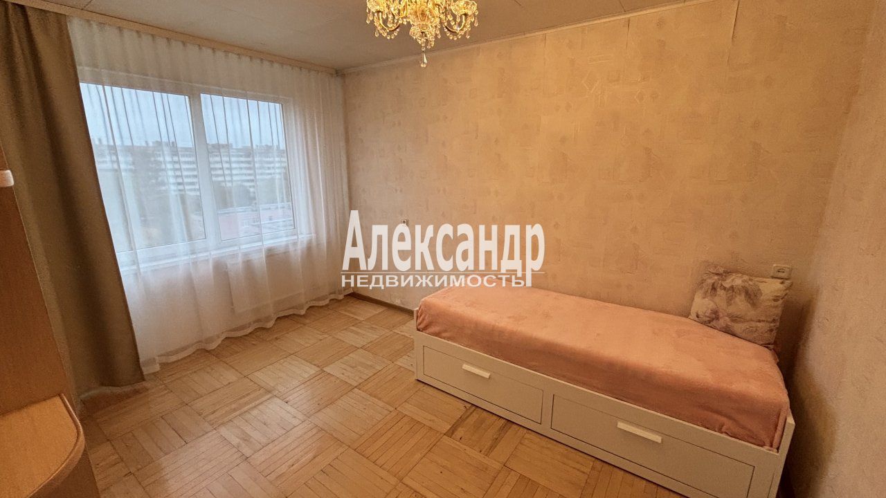 3-комнатная квартира (60м2) на продажу по адресу Санкт-Петербург, проспект Культуры, 6к2— фото 11 из 18