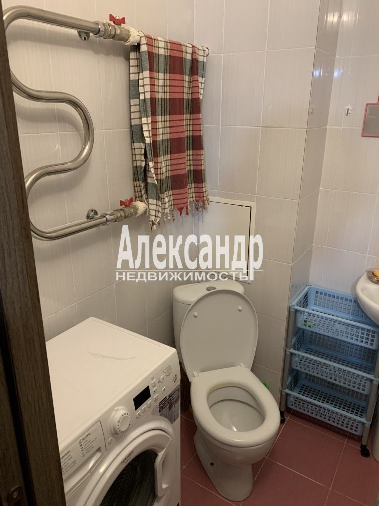 1-комнатная квартира (35м2) в аренду по адресу Ленинградская область, Всеволожский район, Мурино, улица Шоссе в Лаврики, 55— фото 6 из 10