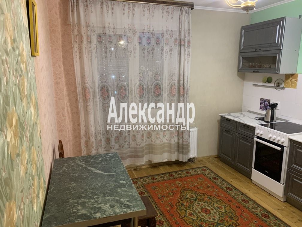 1-комнатная квартира (35м2) в аренду по адресу Ленинградская область, Всеволожский район, Мурино, улица Шоссе в Лаврики, 55— фото 9 из 10