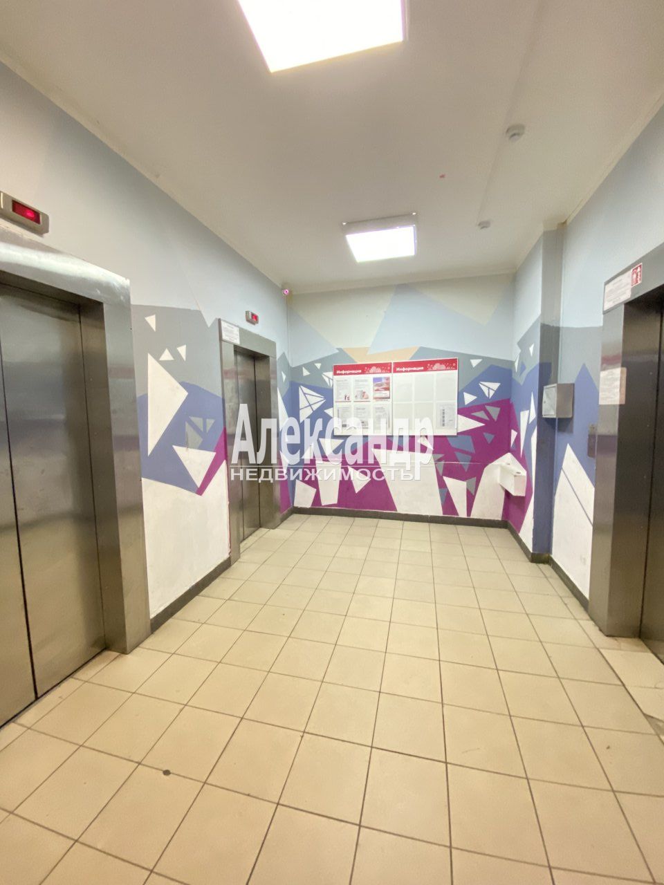 1-комнатная квартира (38м2) в аренду по адресу Санкт-Петербург, улица Корнея Чуковского, 7к1, подъезд 1— фото 10 из 13