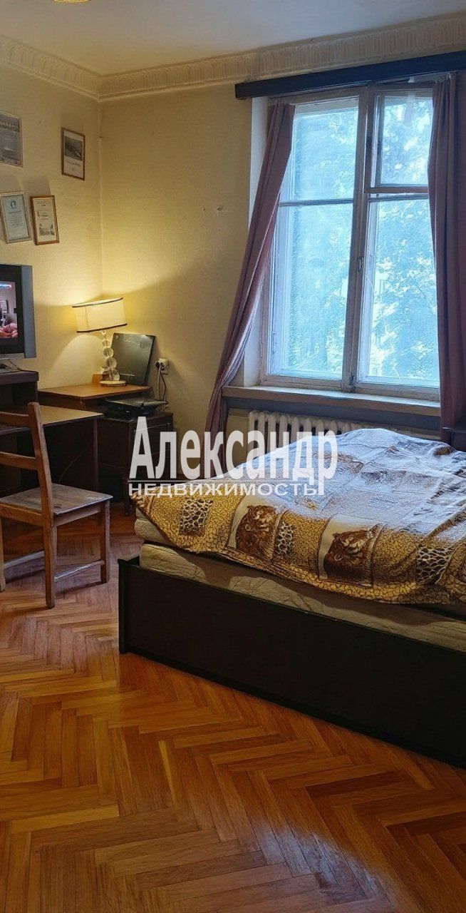 1-комнатная квартира (40м2) на продажу по адресу Санкт-Петербург, Плуталова улица, 18, подъезд 1— фото 10 из 20