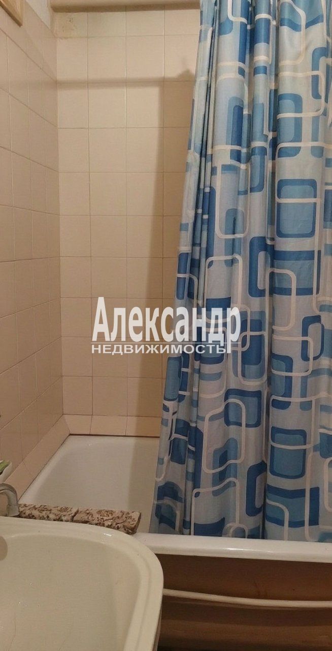 1-комнатная квартира (40м2) на продажу по адресу Санкт-Петербург, Плуталова улица, 18, подъезд 1— фото 14 из 20