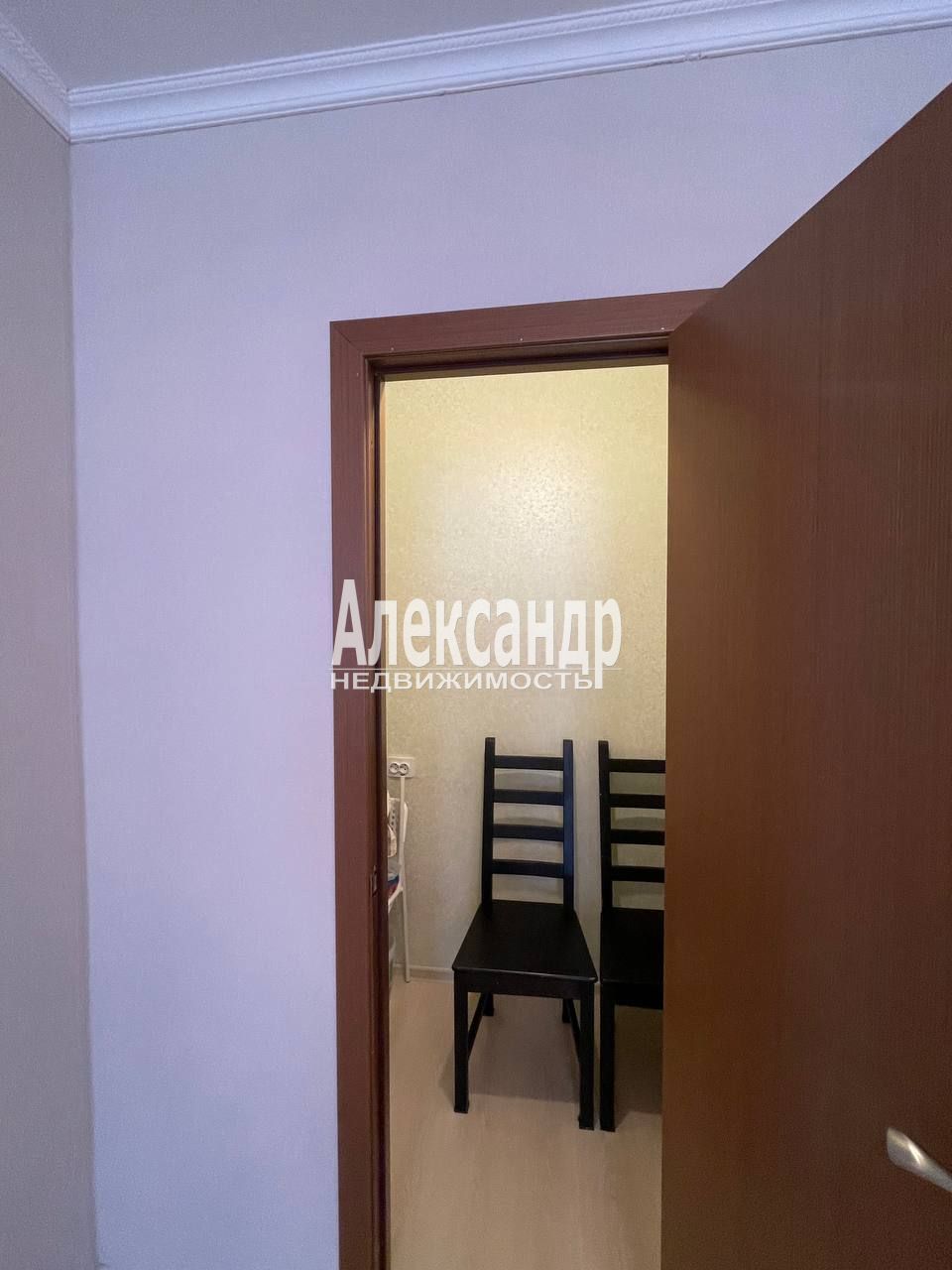 1-комнатная квартира (34м2) на продажу по адресу Ленинградская область, Всеволожский район, Мурино, Новая улица, 7— фото 3 из 16
