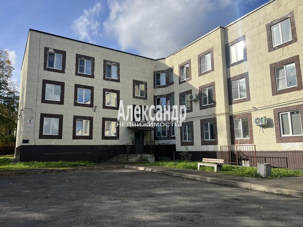 3-комнатная квартира (56м2) на продажу по адресу Ленинградская область, Волхов, улица Юрия Гагарина, 34к3— фото 19 из 23