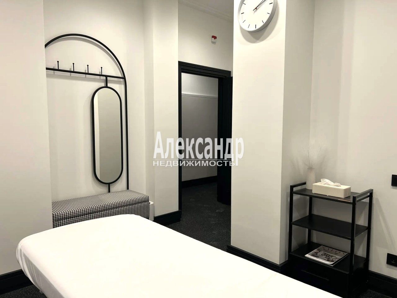 1-комнатная квартира (56м2) на продажу по адресу Санкт-Петербург, Миргородская улица, 1— фото 28 из 34