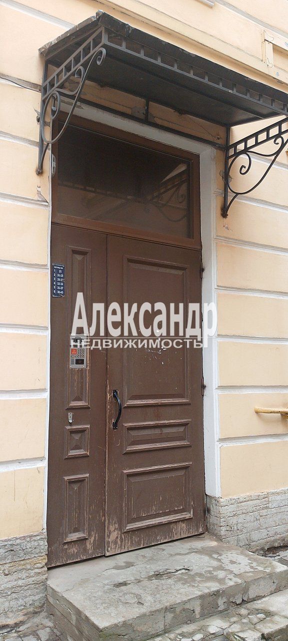 Комната в 4-комнатной квартире