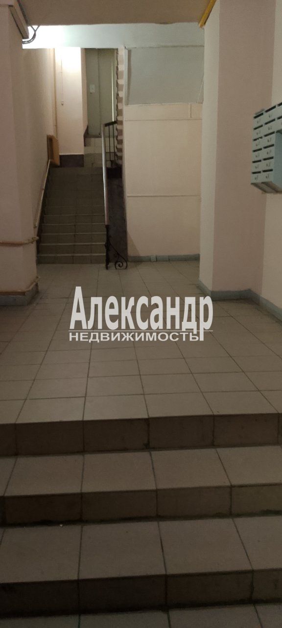 Комната в 4-комнатной квартире (103м2) на продажу по адресу Санкт-Петербург, Херсонская улица, 10— фото 13 из 16