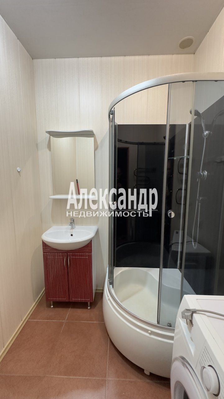 1-комнатная квартира (42м2) в аренду по адресу Санкт-Петербург, улица Ворошилова, 29к1— фото 10 из 15