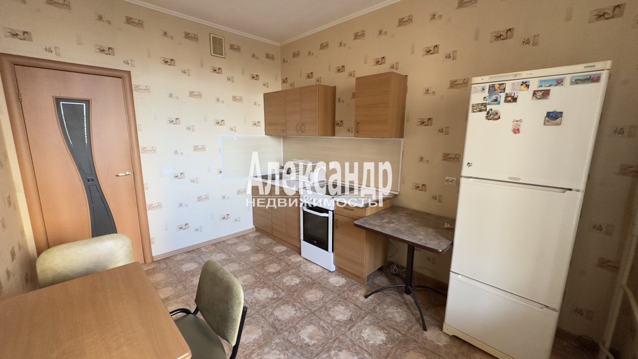 1-комнатная квартира (42м2) в аренду по адресу Санкт-Петербург, улица Ворошилова, 29к1— фото 6 из 15