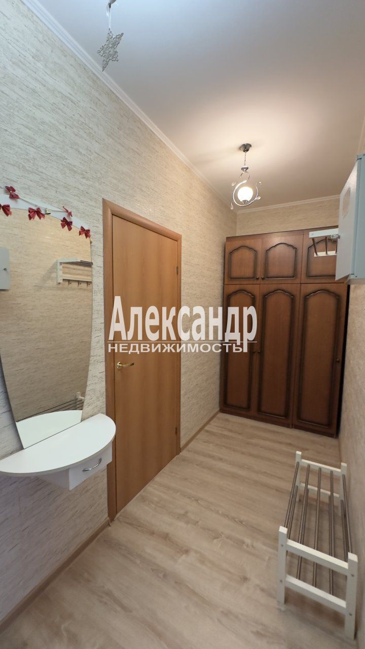 1-комнатная квартира (42м2) в аренду по адресу Санкт-Петербург, улица Ворошилова, 29к1— фото 11 из 15