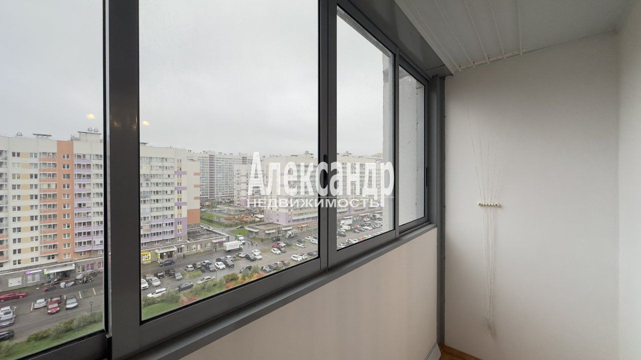 1-комнатная квартира (41м2) в аренду по адресу Ленинградская область, Всеволожский район, Мурино, проспект Авиаторов Балтики, 13— фото 13 из 16
