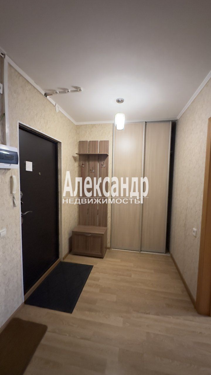 1-комнатная квартира (41м2) в аренду по адресу Ленинградская область, Всеволожский район, Мурино, проспект Авиаторов Балтики, 13— фото 11 из 16