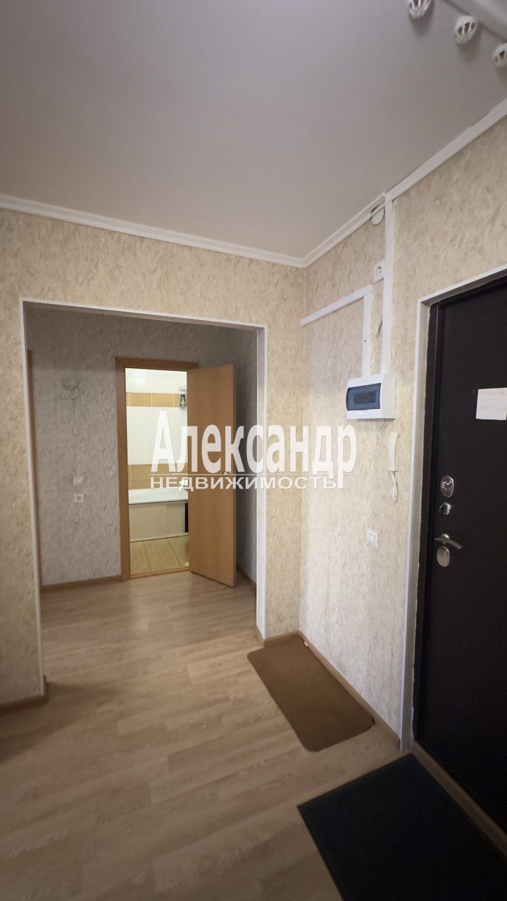 1-комнатная квартира (41м2) в аренду по адресу Ленинградская область, Всеволожский район, Мурино, проспект Авиаторов Балтики, 13— фото 12 из 16