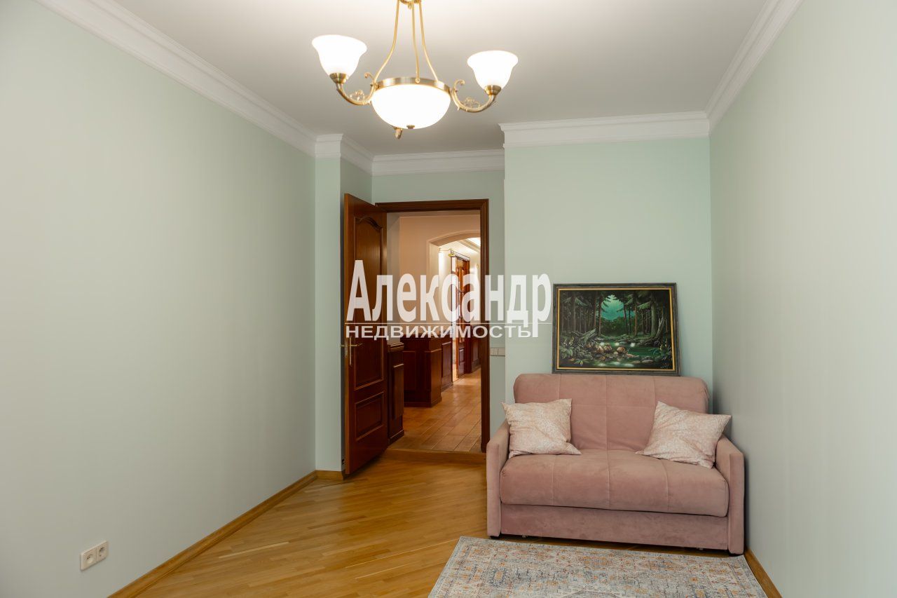 5-комнатная квартира (205м2) на продажу по адресу Санкт-Петербург, Большеохтинский проспект, 31, подъезд 5— фото 33 из 45