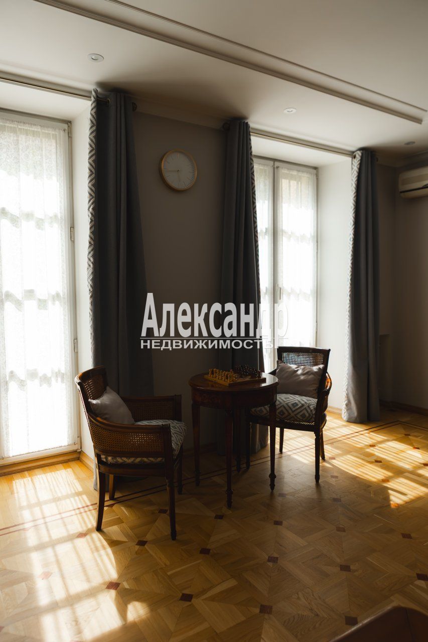 5-комнатная квартира (205м2) на продажу по адресу Санкт-Петербург, Большеохтинский проспект, 31, подъезд 5— фото 4 из 45
