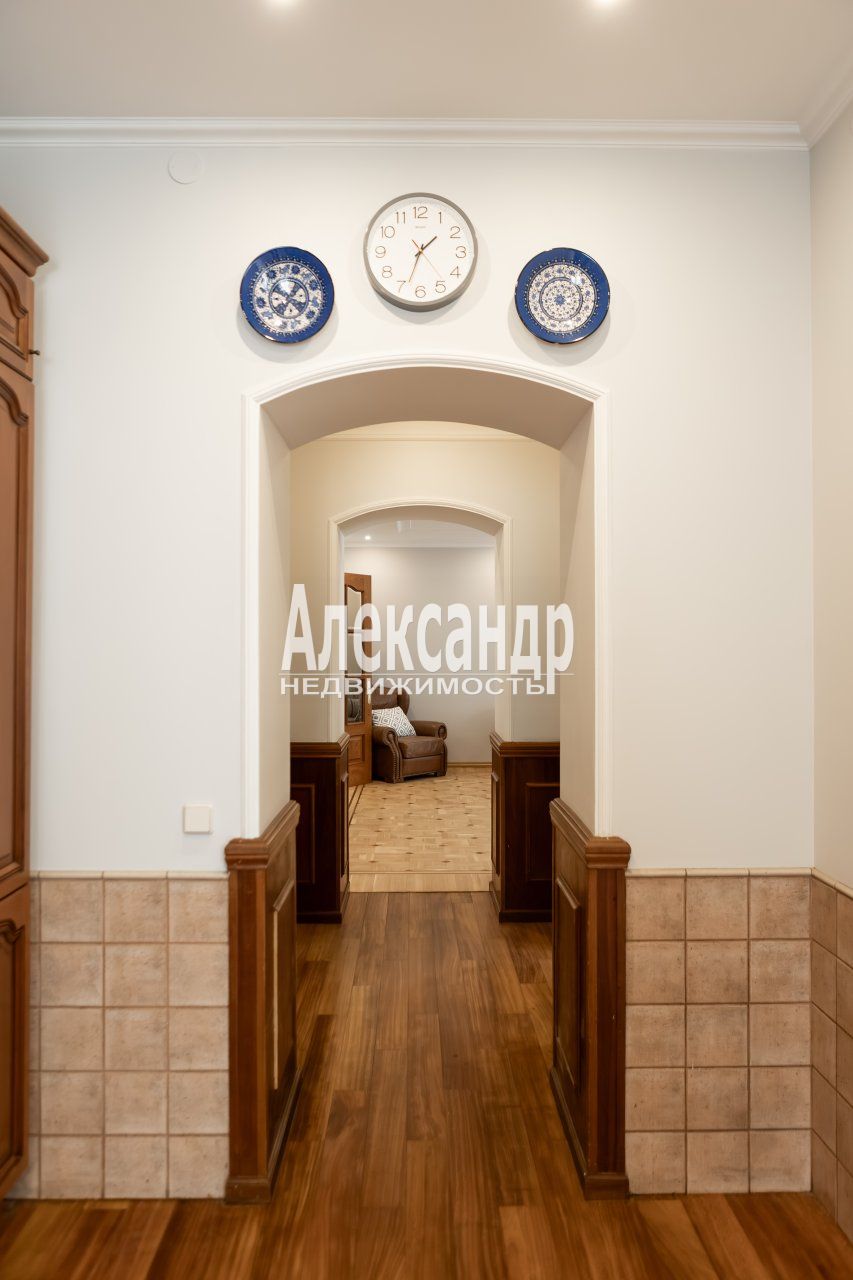 5-комнатная квартира (205м2) на продажу по адресу Санкт-Петербург, Большеохтинский проспект, 31, подъезд 5— фото 20 из 45