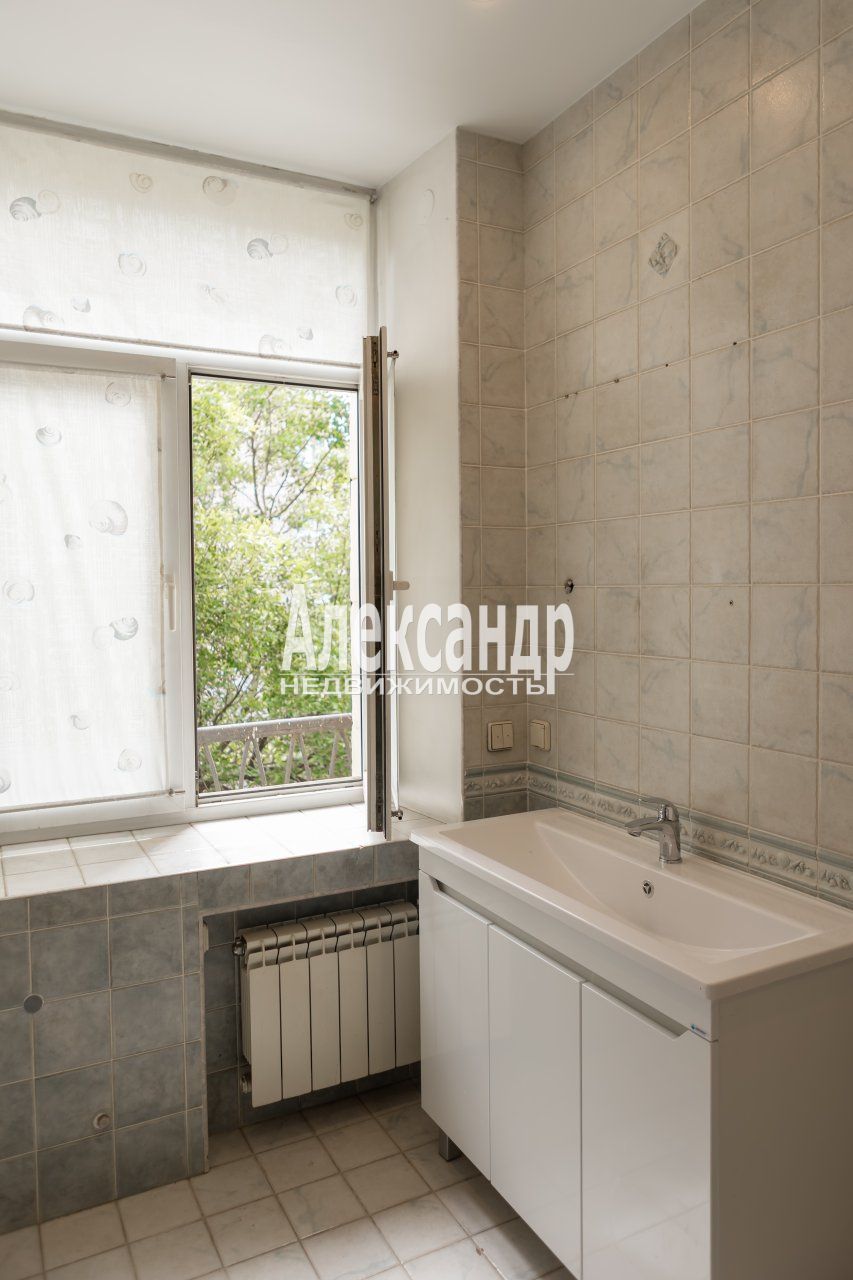 5-комнатная квартира (205м2) на продажу по адресу Санкт-Петербург, Большеохтинский проспект, 31, подъезд 5— фото 25 из 45
