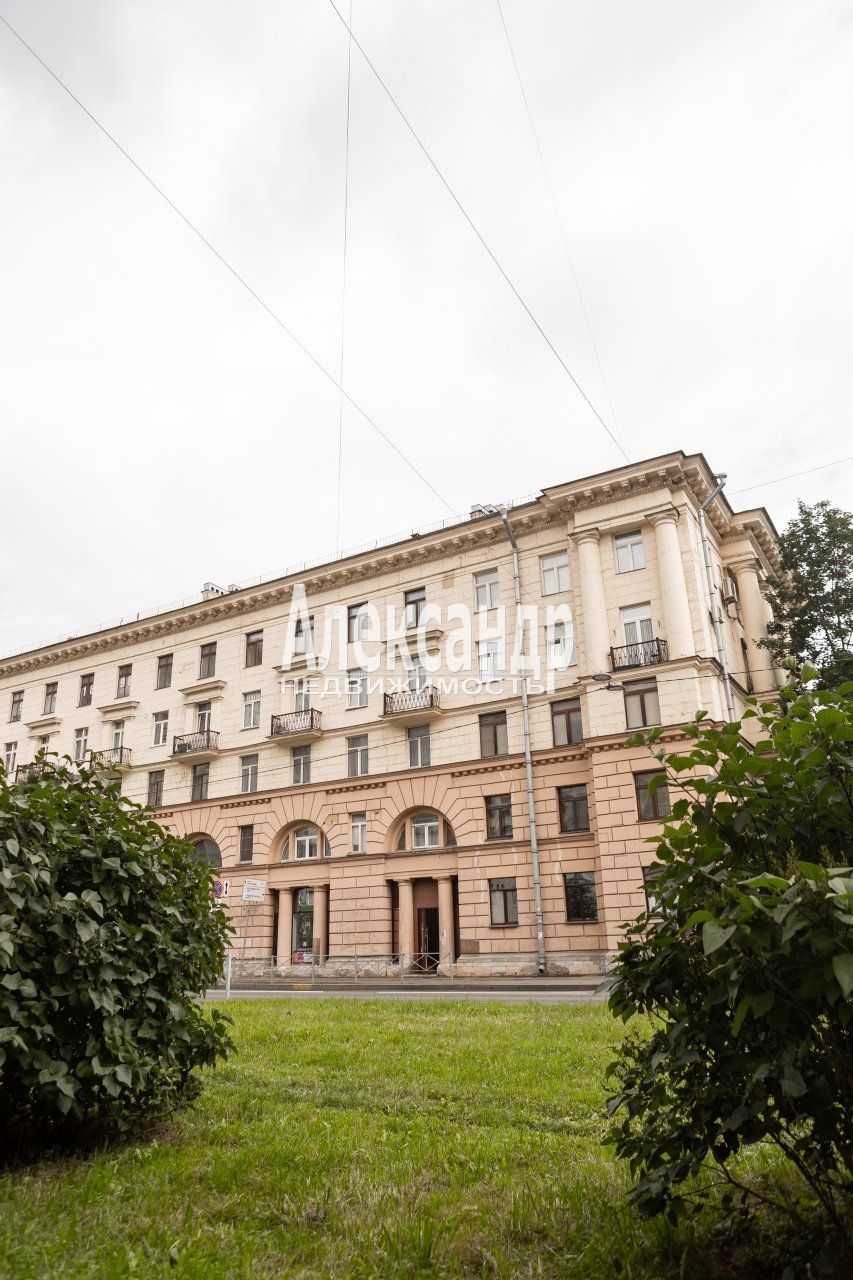 5-комнатная квартира (205м2) на продажу по адресу Санкт-Петербург, Большеохтинский проспект, 31, подъезд 5— фото 38 из 45