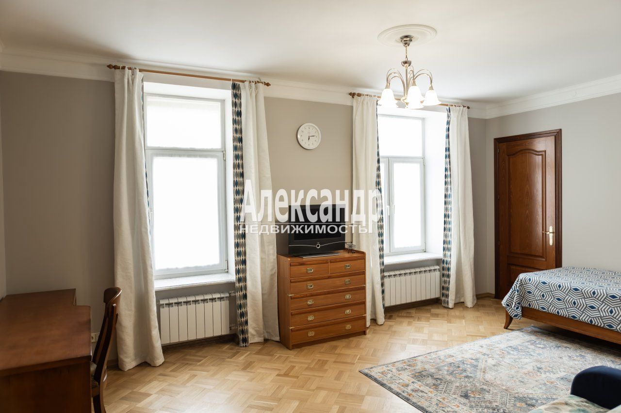 5-комнатная квартира (205м2) на продажу по адресу Санкт-Петербург, Большеохтинский проспект, 31, подъезд 5— фото 34 из 45