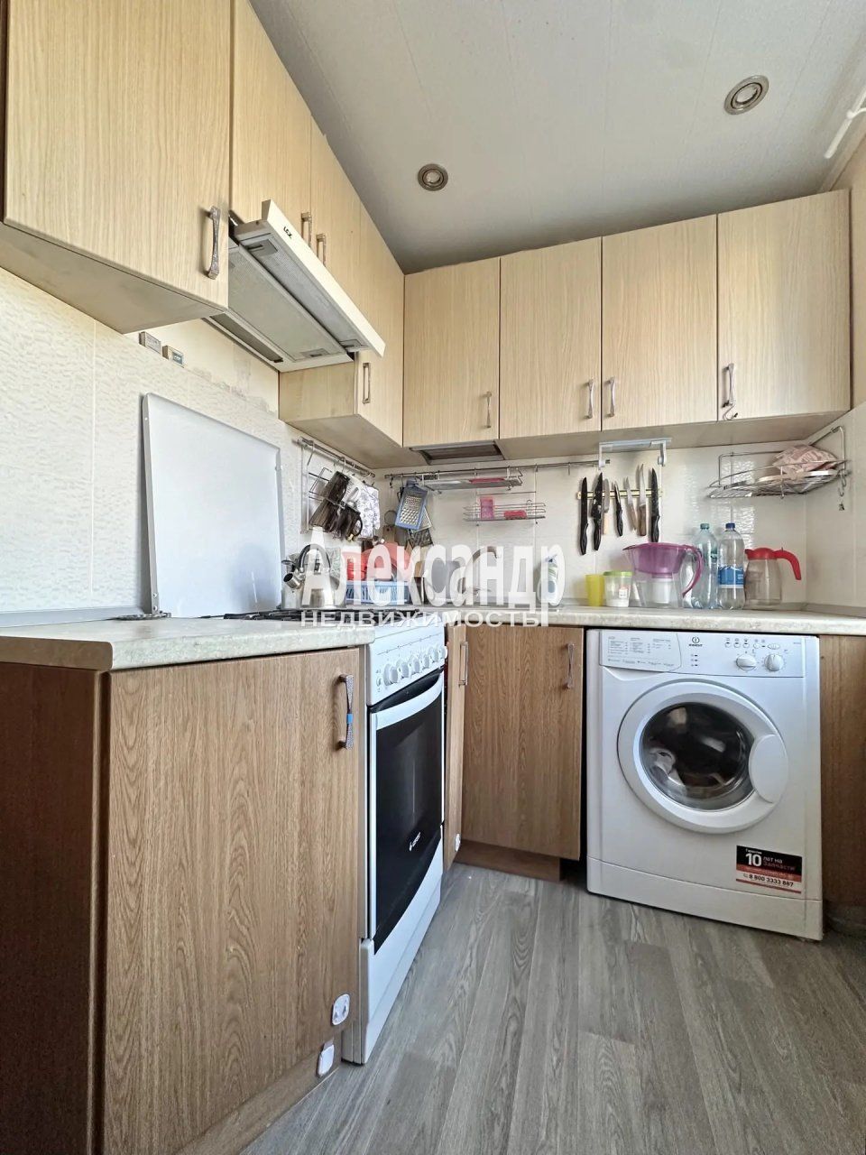 3-комнатная квартира (59м2) на продажу по адресу Ленинградская область, Кировский район, городской посёлок Назия, улица Есенина, 7— фото 9 из 19