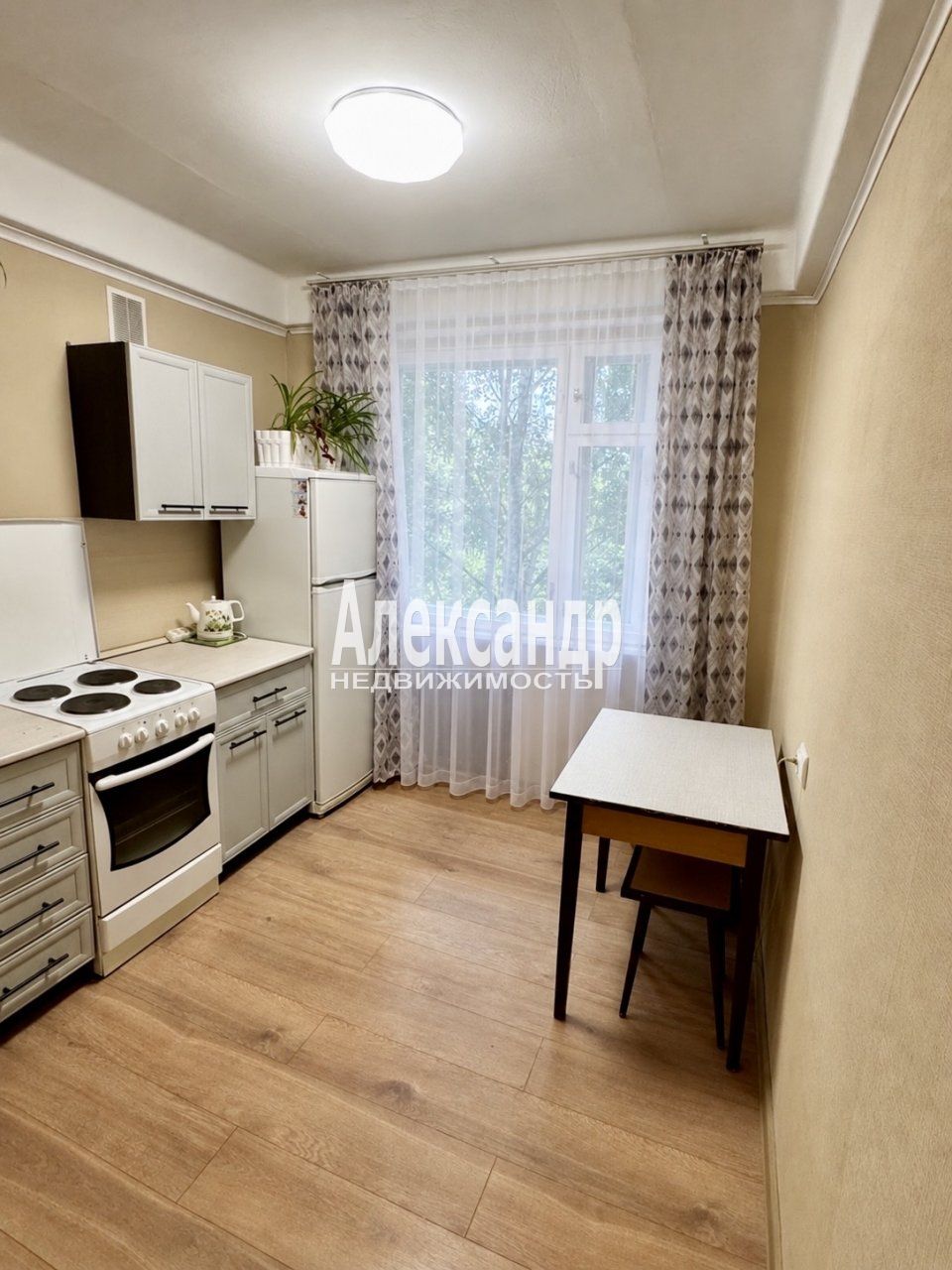 2-комнатная квартира (45м2) в аренду по адресу Санкт-Петербург, проспект Косыгина, 11к2— фото 10 из 22