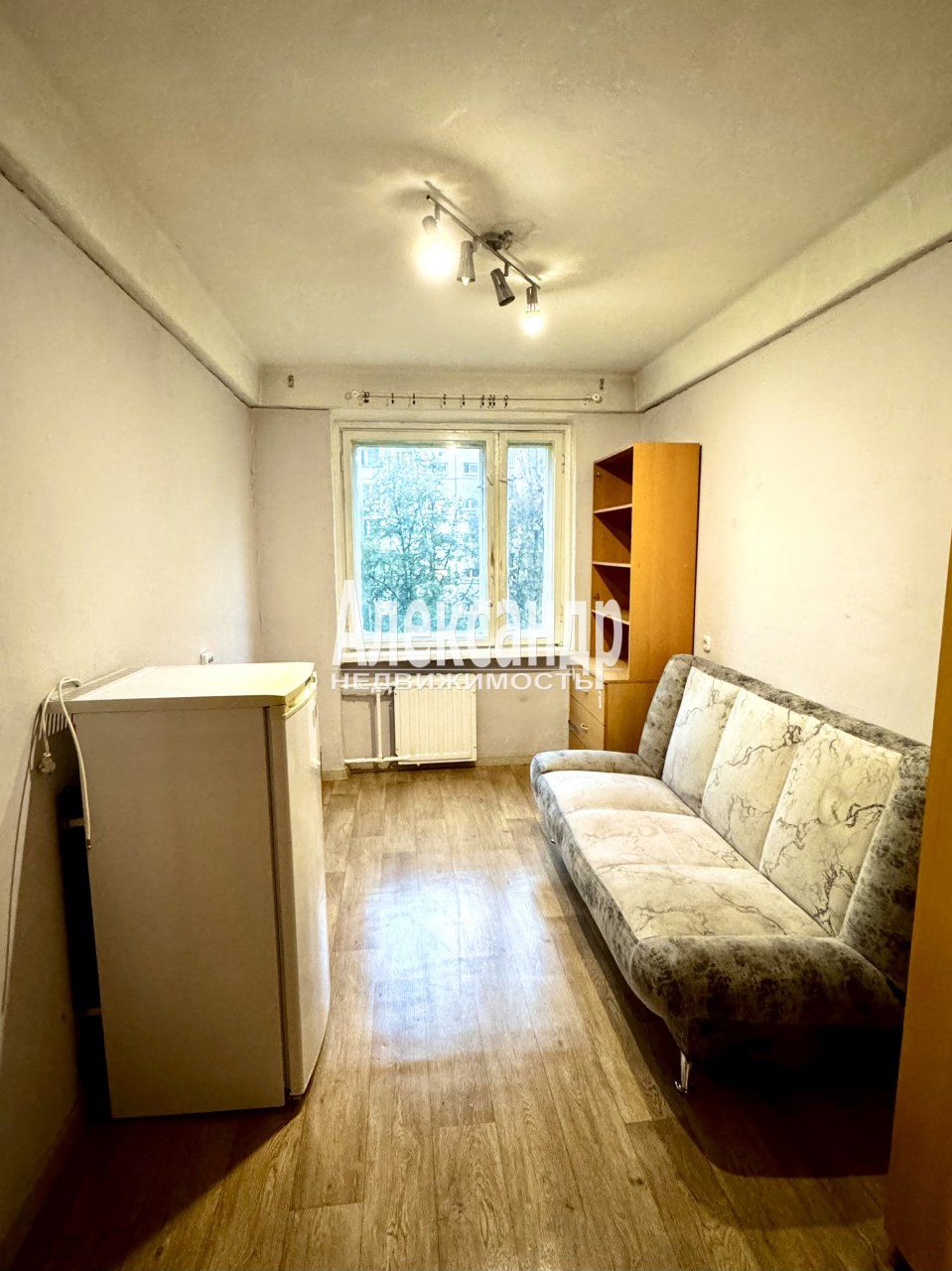 Комната в 3-комнатной квартире площадью 58 м2