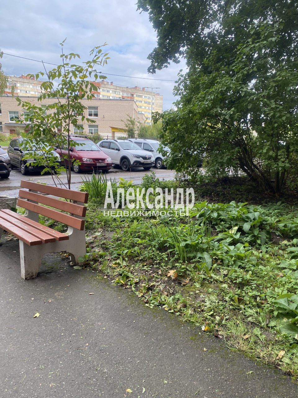 Комната в 3-комнатной квартире (66м2) в аренду по адресу Санкт-Петербург, Красное Село, улица Спирина, 2к1— фото 17 из 19