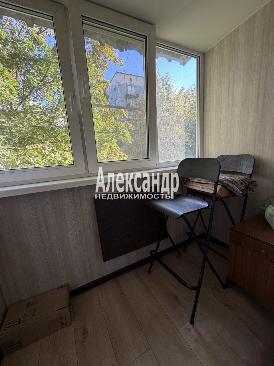 Комната в 2-комнатной квартире (52м2) в аренду по адресу Санкт-Петербург, улица Коллонтай, 21к1— фото 11 из 13