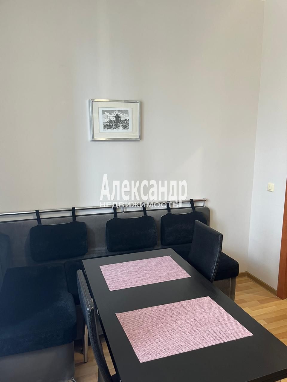1-комнатная квартира (40м2) в аренду по адресу Санкт-Петербург, улица Александра Матросова, 20к2, подъезд 1— фото 6 из 18