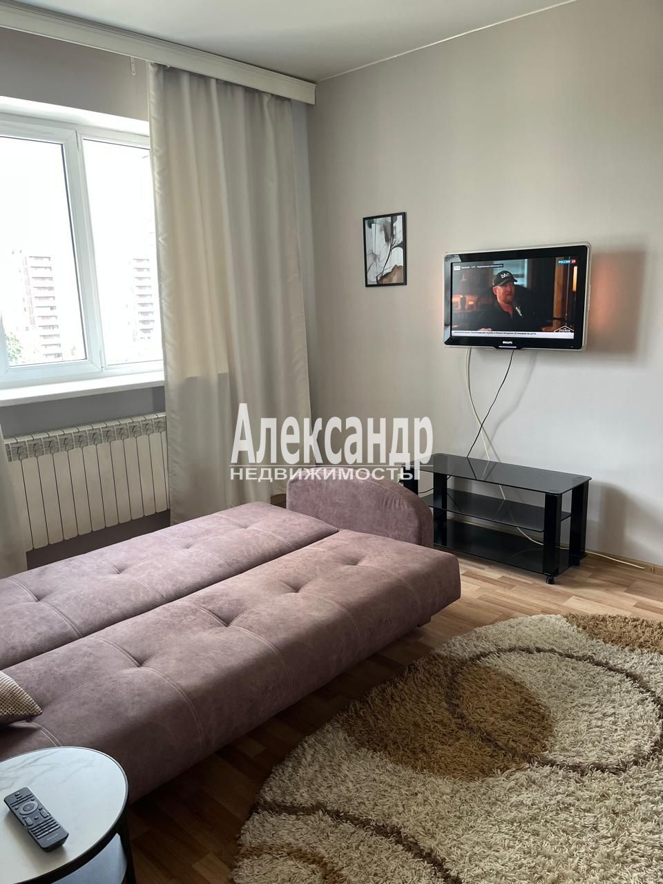 1-комнатная квартира (40м2) в аренду по адресу Санкт-Петербург, улица Александра Матросова, 20к2, подъезд 1— фото 9 из 18