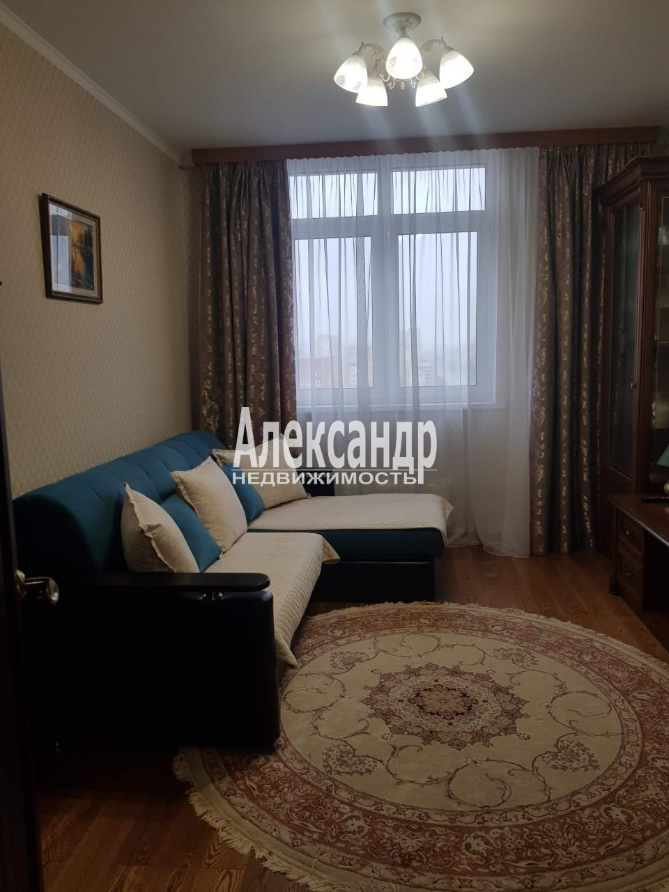 1-комнатная квартира (40м2) в аренду по адресу Ленинградская область, Всеволожский район, Мурино, Охтинская аллея, 10к1— фото 4 из 13