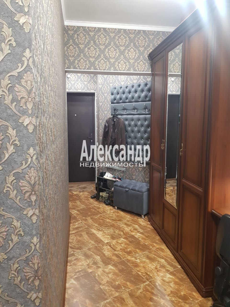 1-комнатная квартира (40м2) в аренду по адресу Ленинградская область, Всеволожский район, Мурино, Охтинская аллея, 10к1— фото 7 из 13