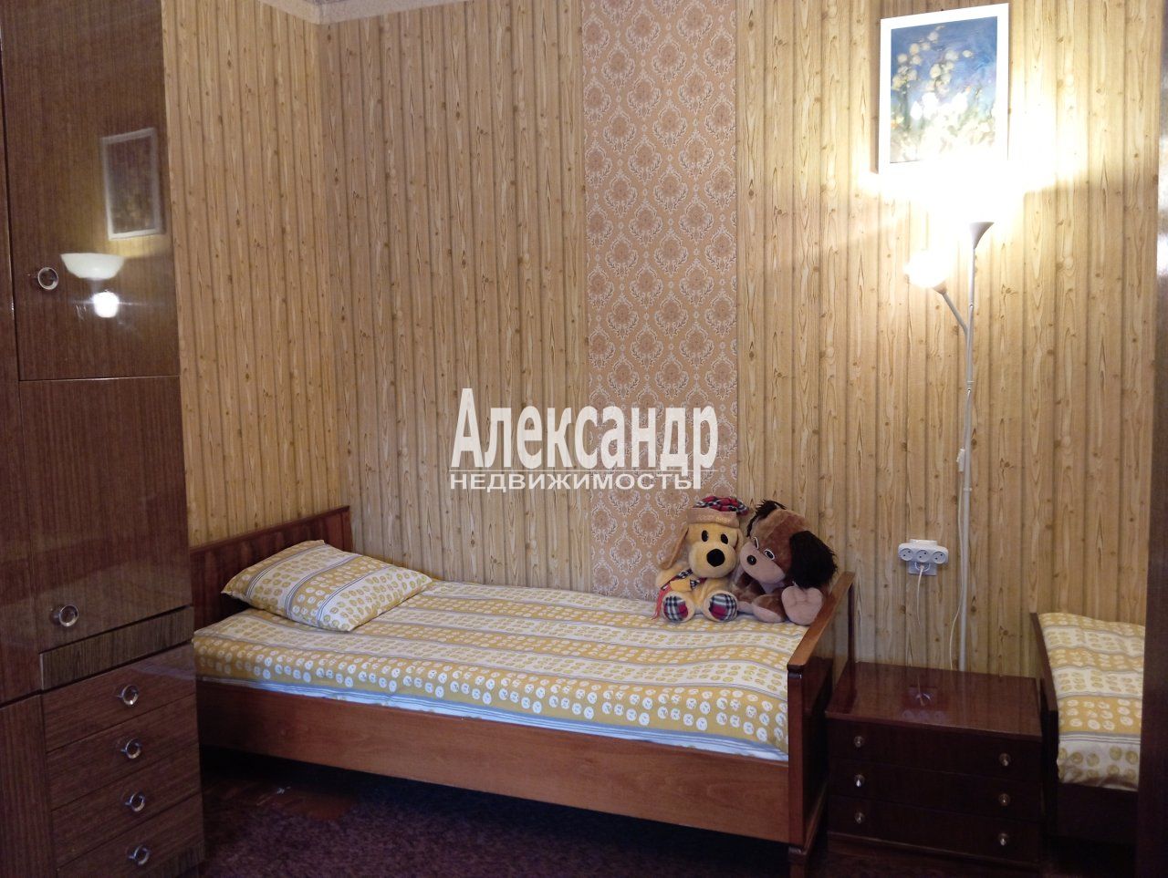 2-комнатная квартира (75м2) в аренду по адресу Санкт-Петербург, Каменноостровский проспект, 44Б— фото 11 из 15