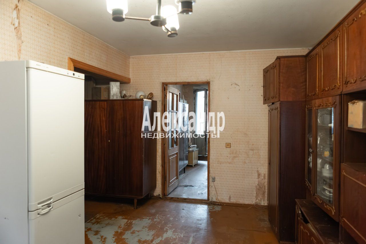 3-комнатная квартира (63м2) на продажу по адресу Санкт-Петербург, Байконурская улица, 7к1— фото 5 из 19