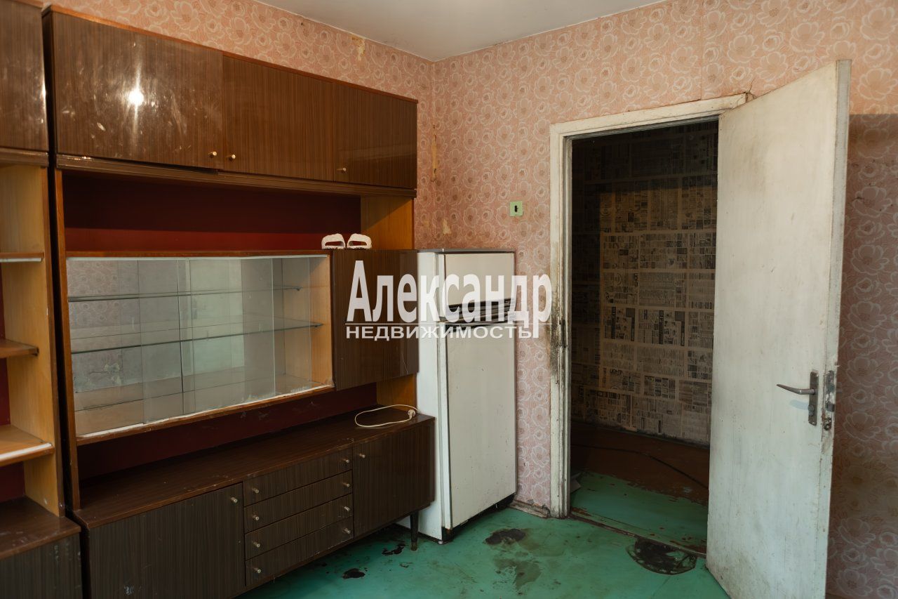 3-комнатная квартира (63м2) на продажу по адресу Санкт-Петербург, Байконурская улица, 7к1— фото 8 из 19