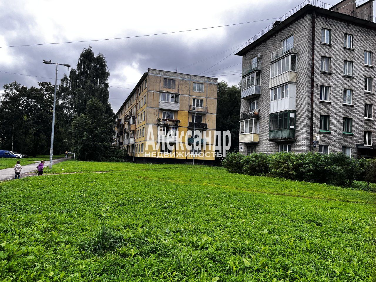 Студия (31м2) на продажу по адресу Санкт-Петербург, Новоизмайловский проспект, 30к2— фото 6 из 12