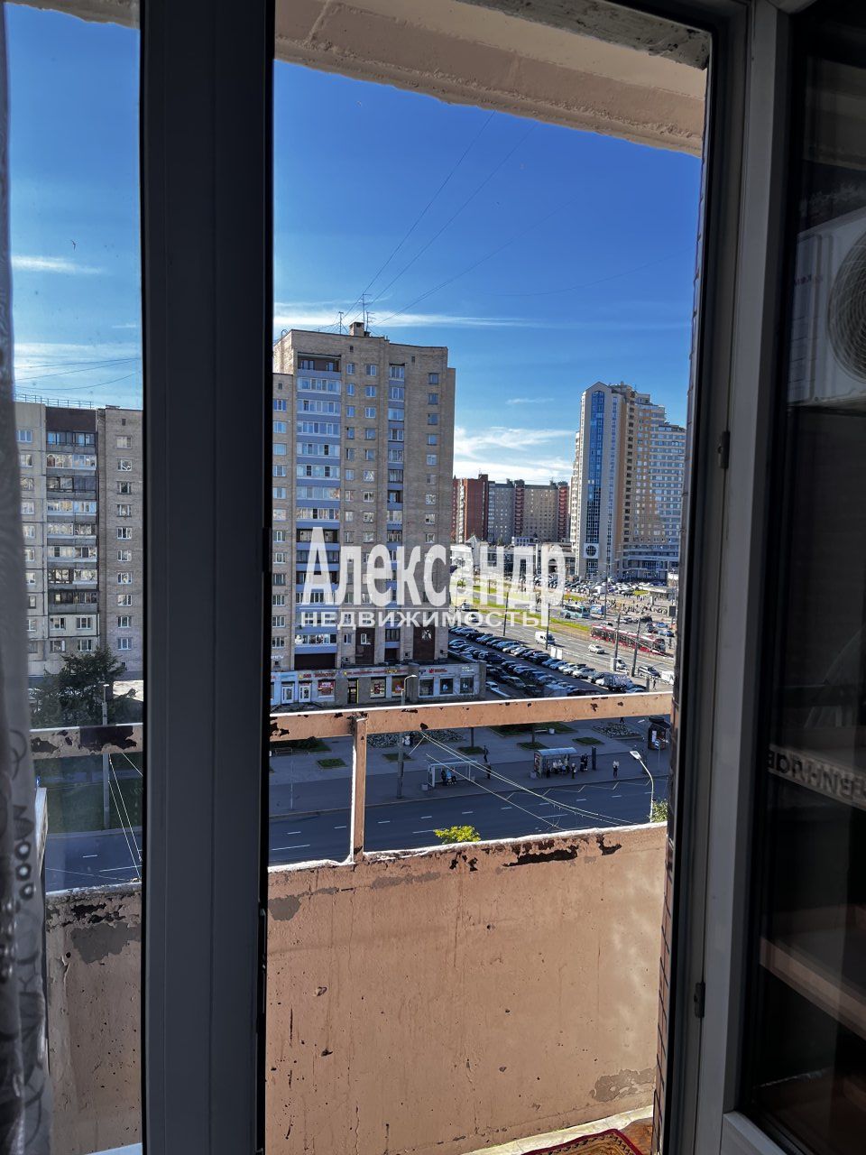 2-комнатная квартира (53м2) на продажу по адресу Санкт-Петербург, проспект Большевиков, 2— фото 5 из 48