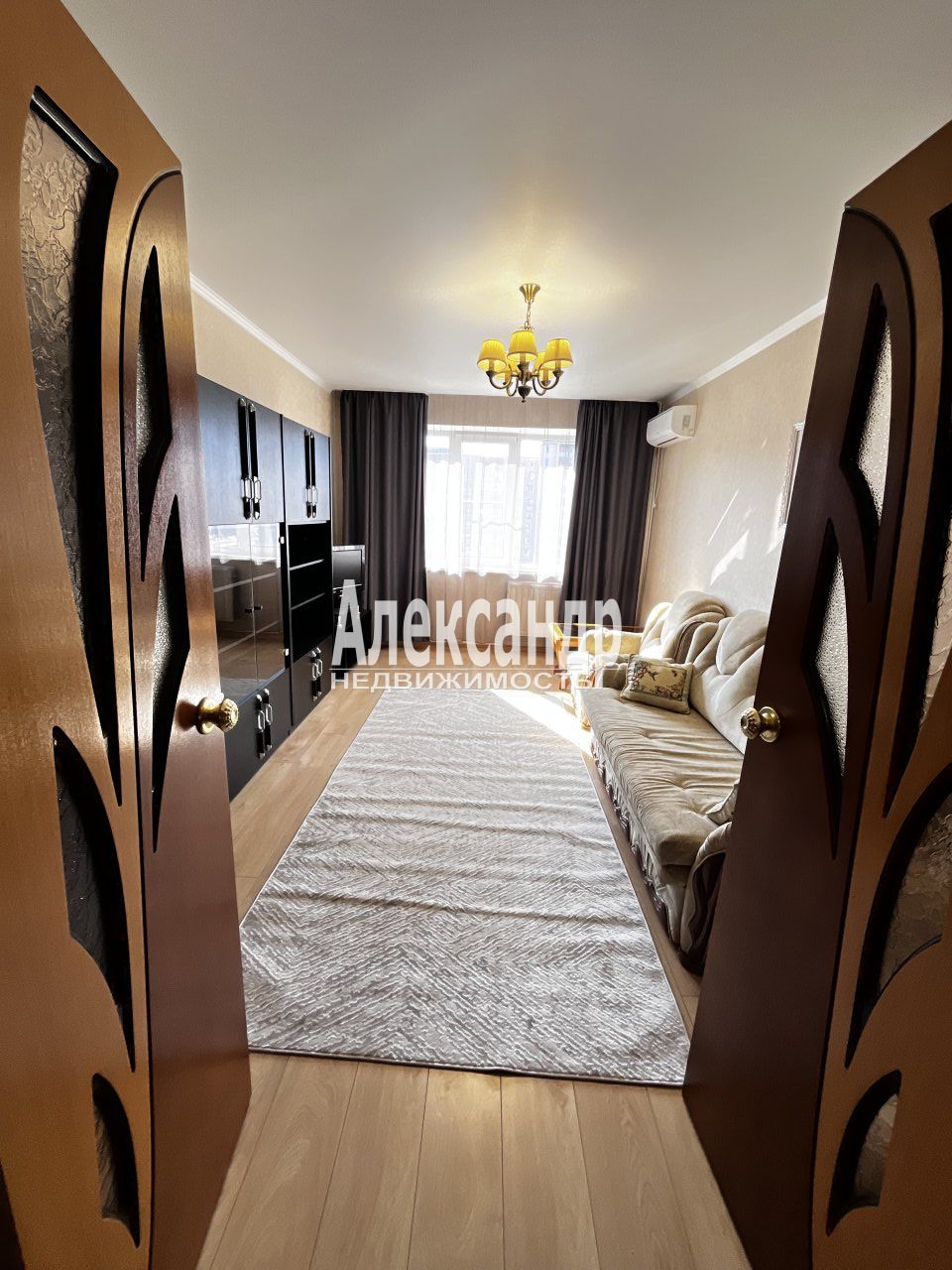 2-комнатная квартира (53м2) на продажу по адресу Санкт-Петербург, проспект Большевиков, 2— фото 12 из 48