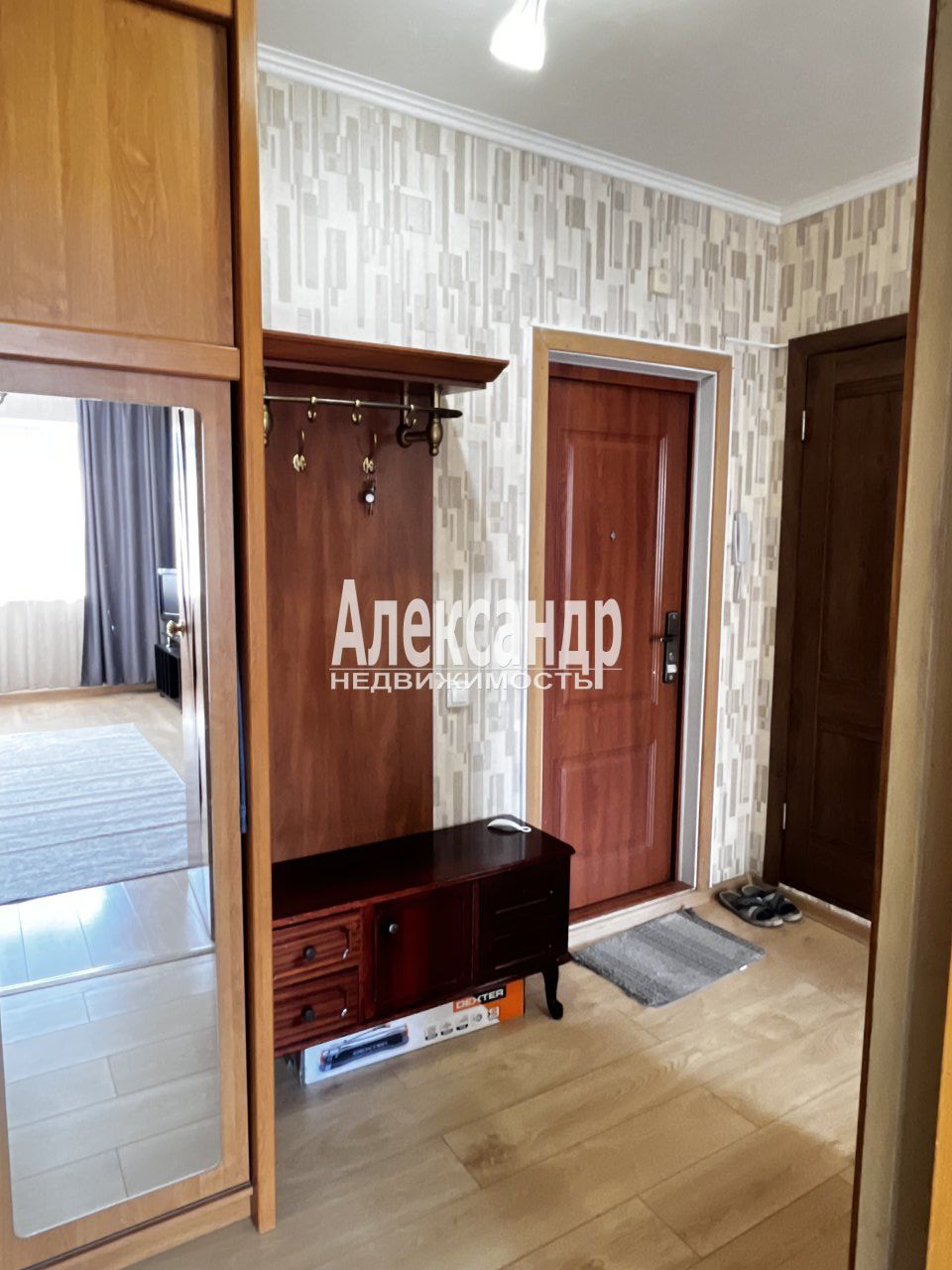 2-комнатная квартира (53м2) на продажу по адресу Санкт-Петербург, проспект Большевиков, 2— фото 17 из 48